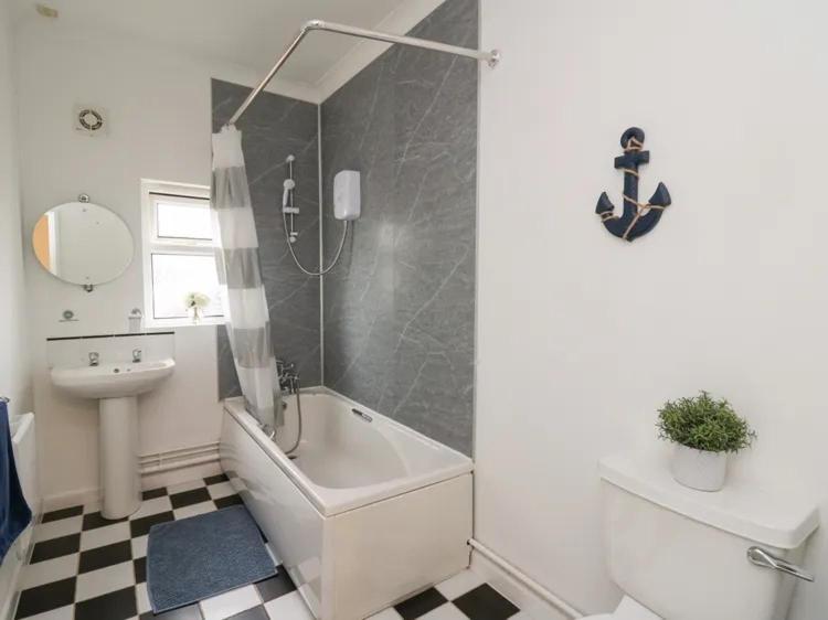 2 Bedroom Holiday Home In The Heart Of West Wales เซนต์เคลียร์ส ภายนอก รูปภาพ